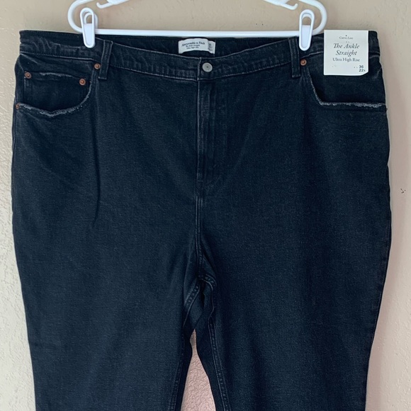 ABERCROMBIE & FITCH Curve Love Ankle Straight Ultra High Rise Denim Jeans NWT - Picture 3 of 8